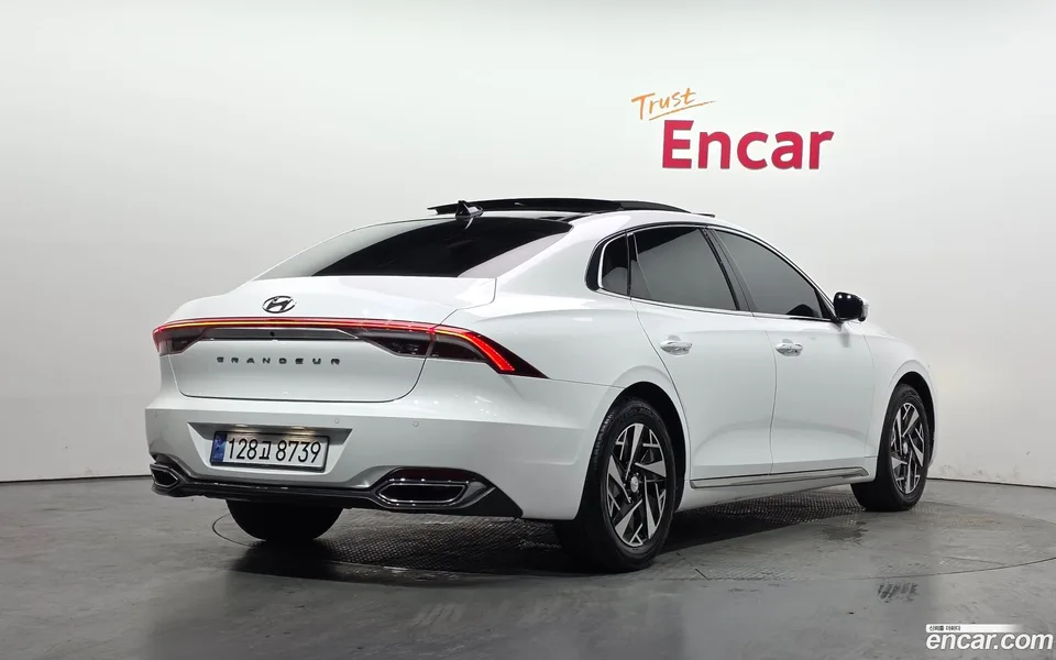 Hyundai Grandeur IG Hybrid 2022 — миниатюра 2