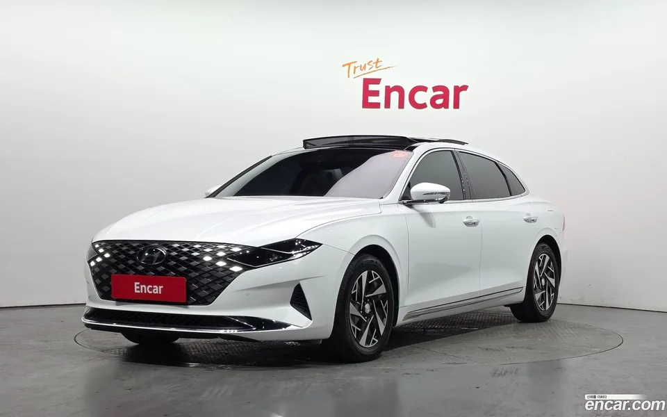 Hyundai Grandeur IG Hybrid 2022 — фото 1, купить с доставкой в Москву