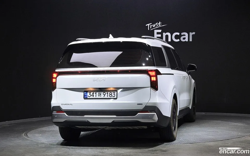 Kia Carnival HEV 9 2024 — миниатюра 4