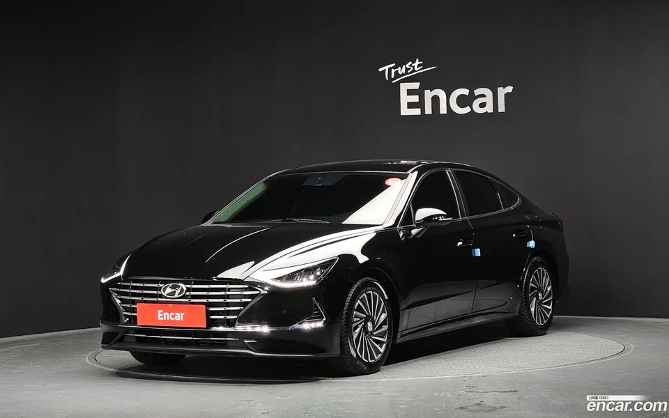 Hyundai Sonata Hybrid 2022 — фото 1, купить с доставкой в Москву