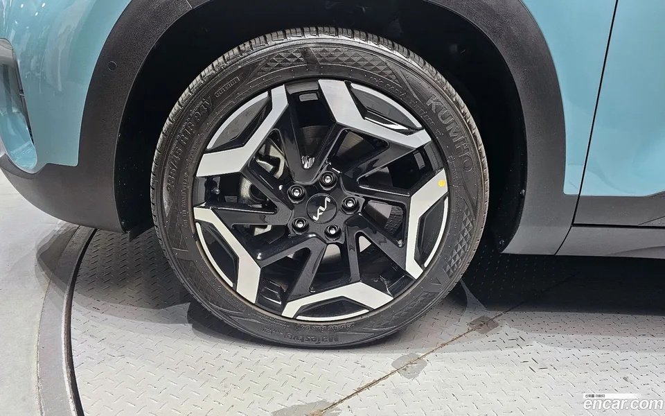 Kia Seltos 1.6 2WD 2024 — миниатюра 2