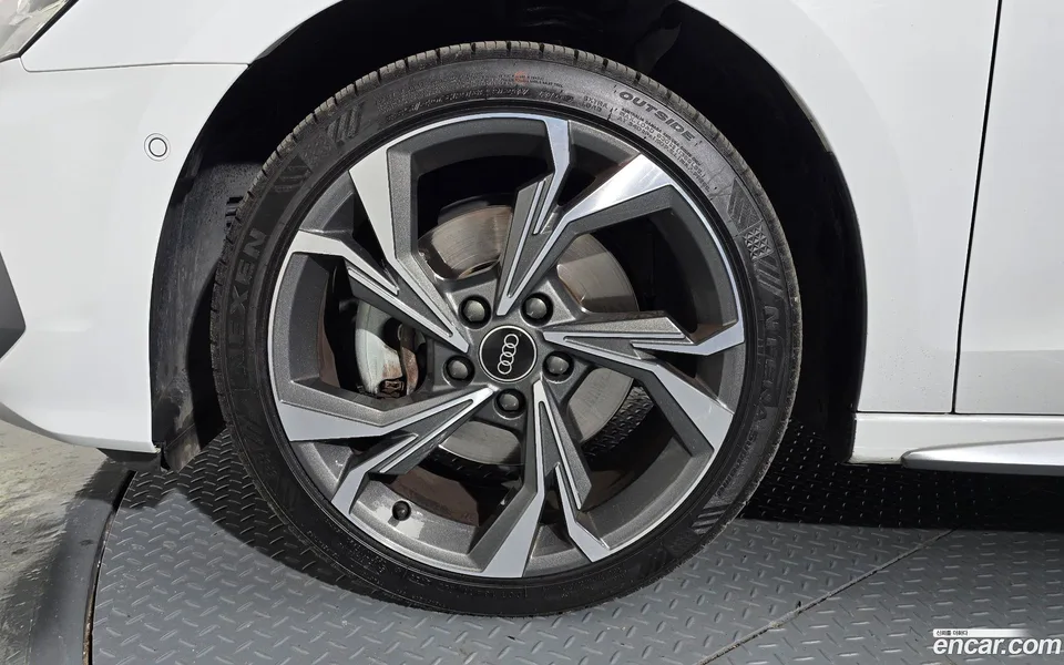 Audi A3 (8Y) 40 TFSI 2023 — миниатюра 2