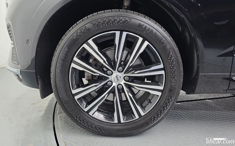 Volvo XC60 B5 2022 — миниатюра 2