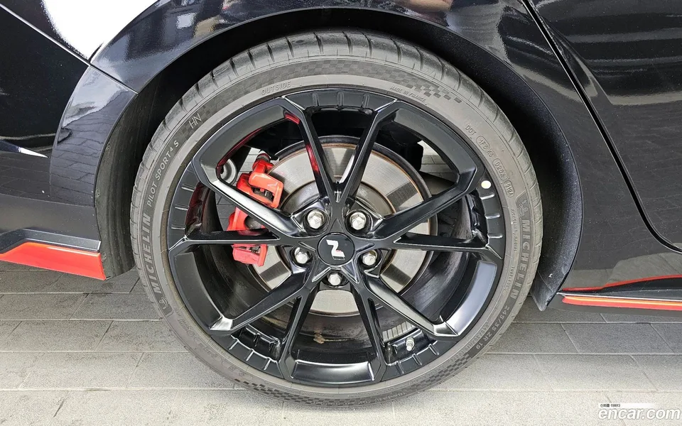 Hyundai Avante CN7 2.0 N 2024 — миниатюра 2