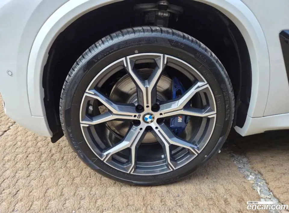 BMW X5 xDrive 40i M 2026 — миниатюра 2