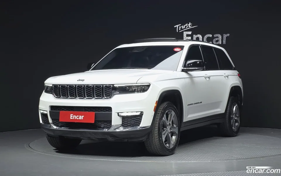 Jeep Grand Cherokee 3.6 2023 — фото 1, купить с доставкой в Москву
