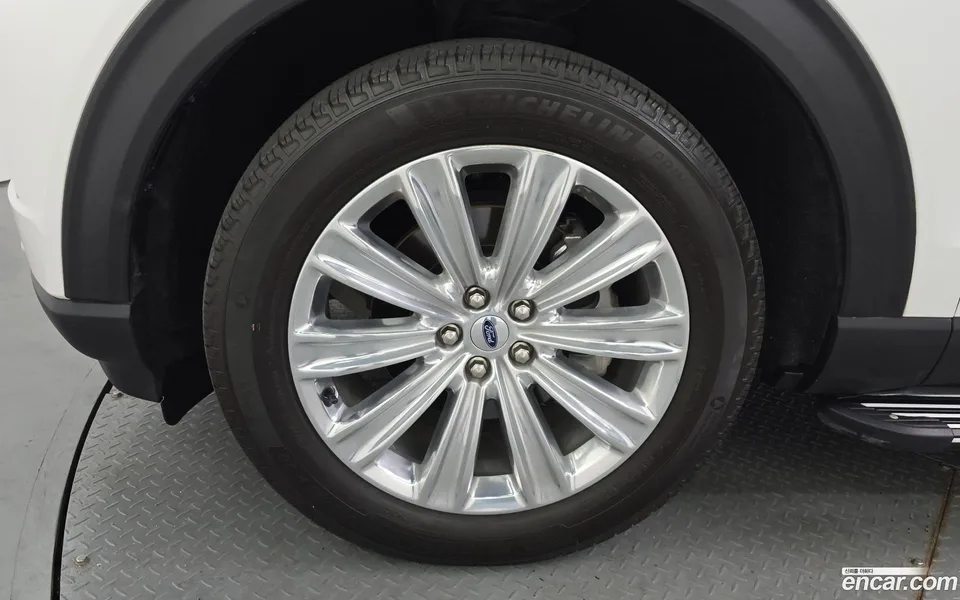 Ford Explorer 2.3 4WD 2022 — миниатюра 5