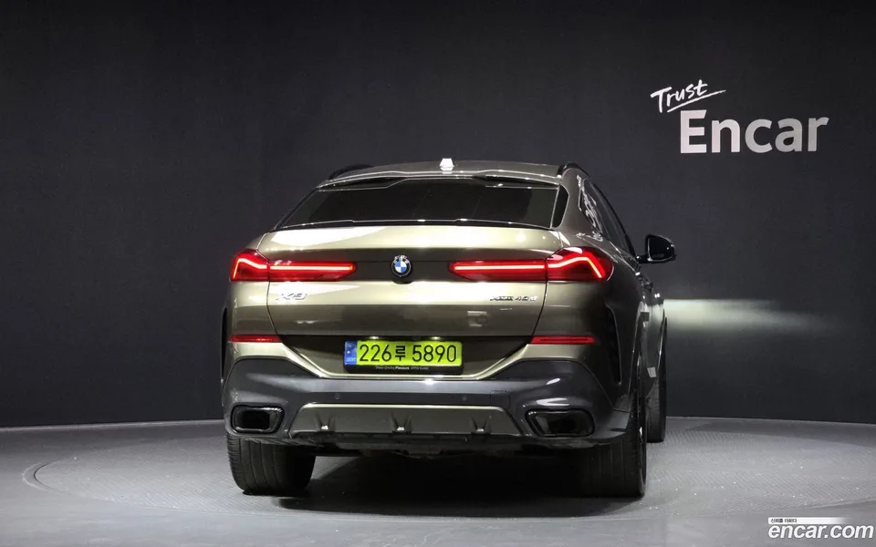BMW X6 xDrive40d M 2024 — миниатюра 4