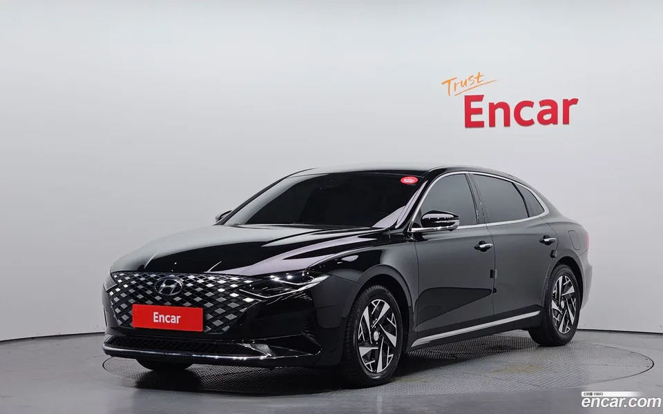 Hyundai Grandeur IG Hybrid 2022 — фото 1, купить с доставкой в Москву