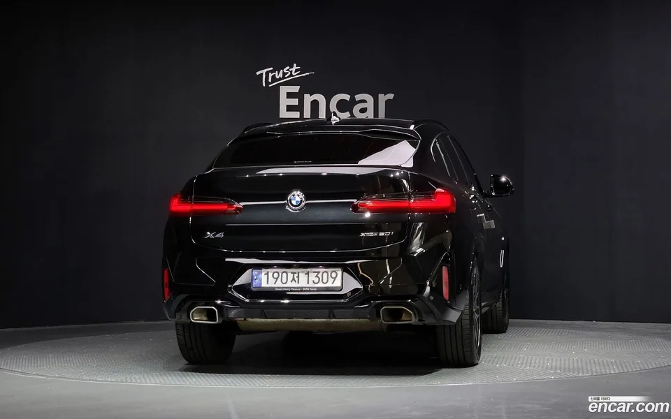 BMW X4 xDrive20i M 2023 — миниатюра 4