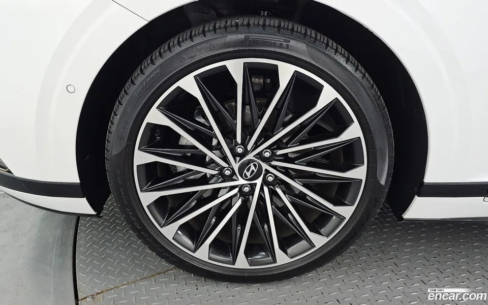 Hyundai Grandeur 2.5 2WD 2023 — миниатюра 5