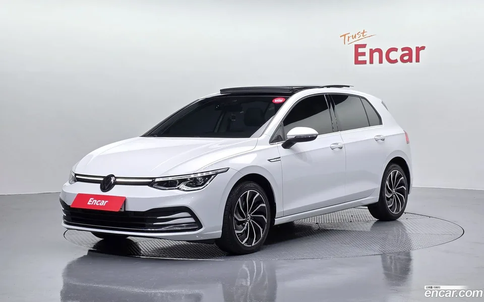Volkswagen Golf 2.0 TDI 2024 — фото 1, купить с доставкой в Москву