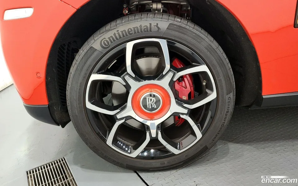 Rolls-Royce Cullinan 6.7 V12 2023 — миниатюра 2