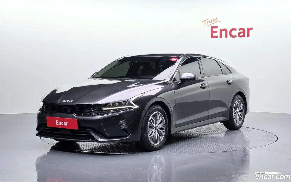 Kia K5 Hybrid 2023 — фото 1, купить с доставкой в Москву