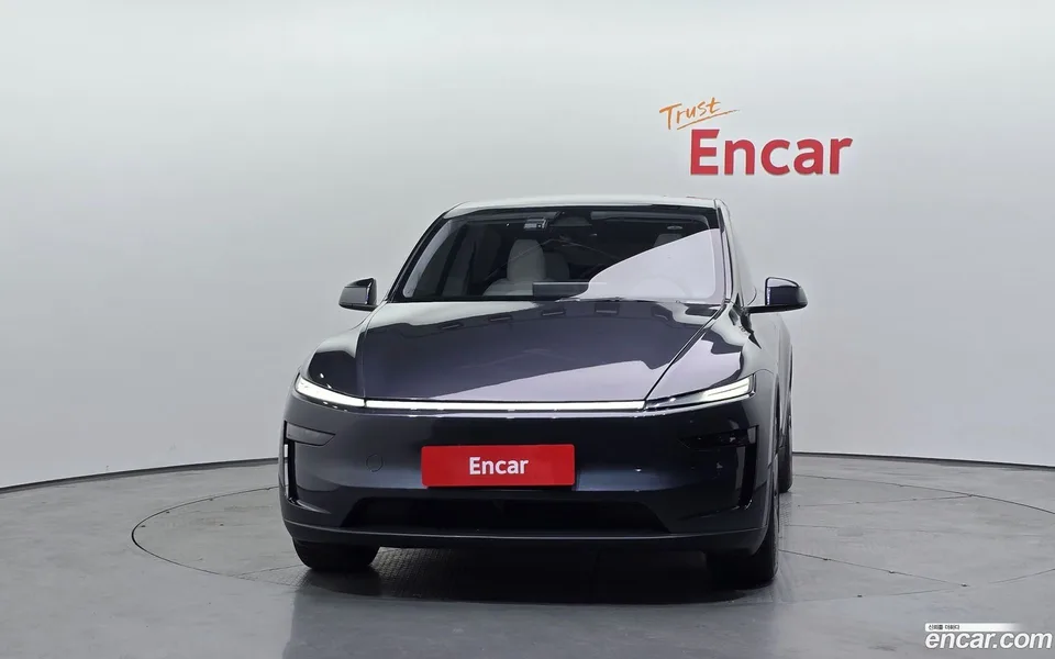 Tesla Model Y RWD 2025 — миниатюра 3