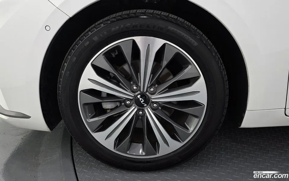 Kia K8 Hybrid 2023 — миниатюра 2