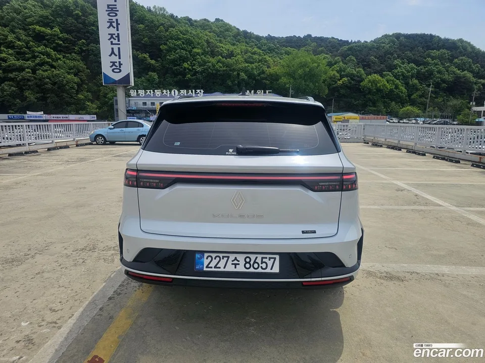 Renault Samsung Grand Koleos 1.5 E-TECH 2WD 2025 — миниатюра 4