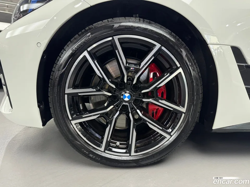 BMW 4 Series 420i M 2025 — миниатюра 2