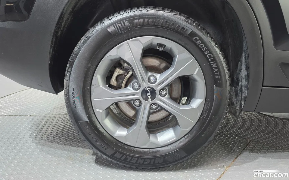Kia Seltos 2.0 2WD 2023 — миниатюра 2