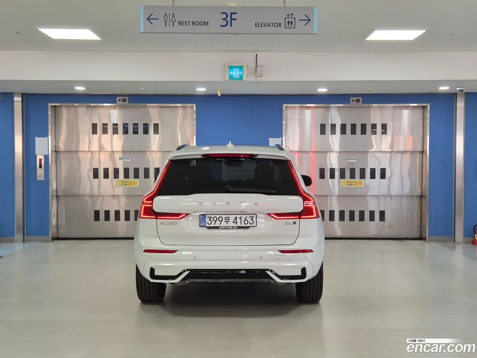 Volvo XC60 B5 2025 — миниатюра 4