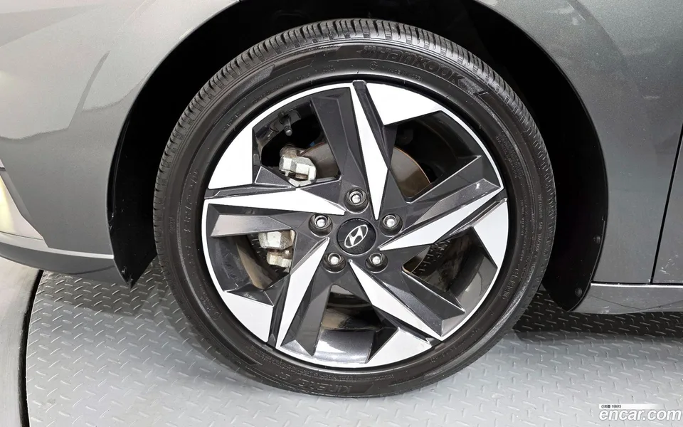 Hyundai Avante 1.6 2022 — миниатюра 2
