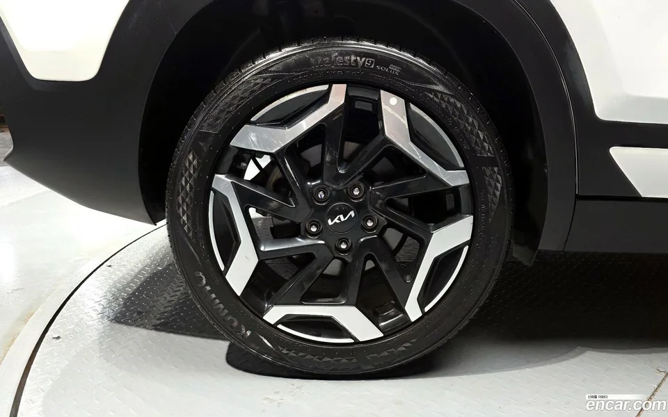 Kia Seltos 1.6 2WD 2022 — миниатюра 2