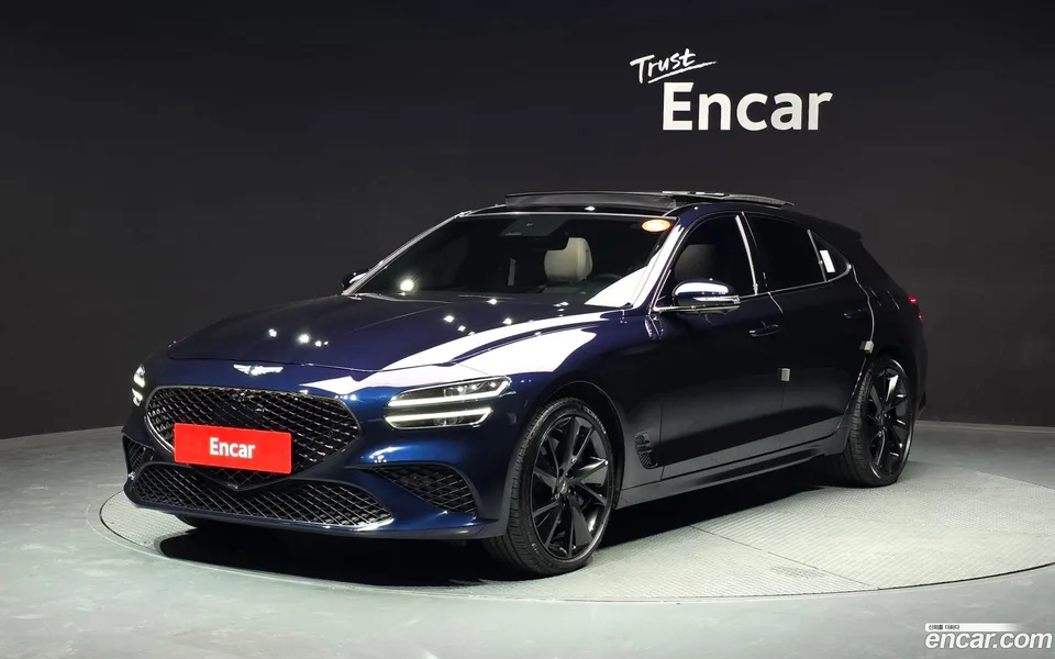 Genesis G70 Shooting Brake 2.0T 4WD 2023 — фото 1, купить с доставкой в Москву