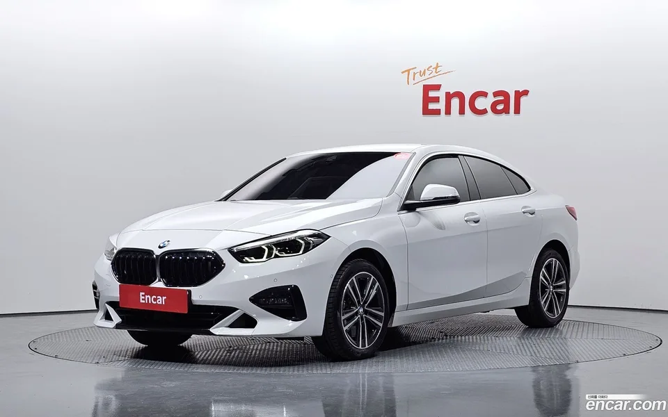 BMW 2 Series Gran Coupe 220i 2024 — фото 1, купить с доставкой в Москву