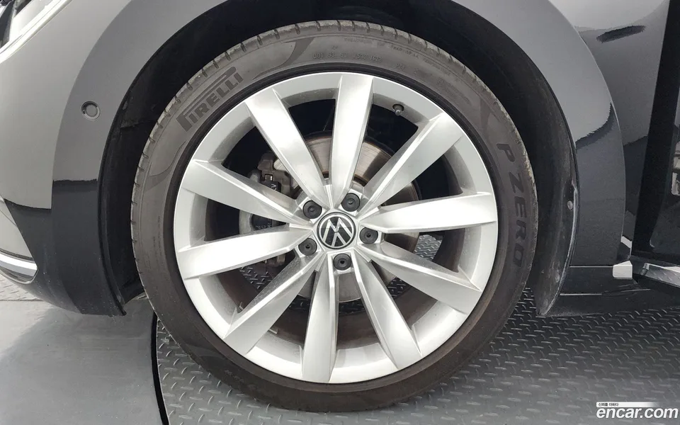 Volkswagen Arteon 2.0 TDI 2023 — миниатюра 2