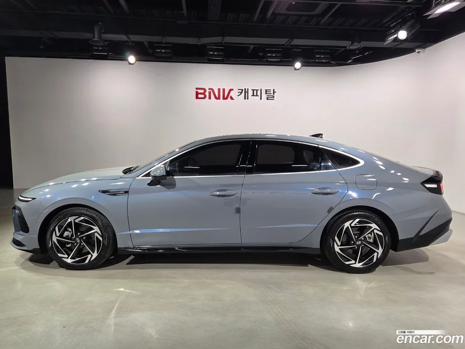 Hyundai Sonata The Edge 1.6 2023 — миниатюра 3