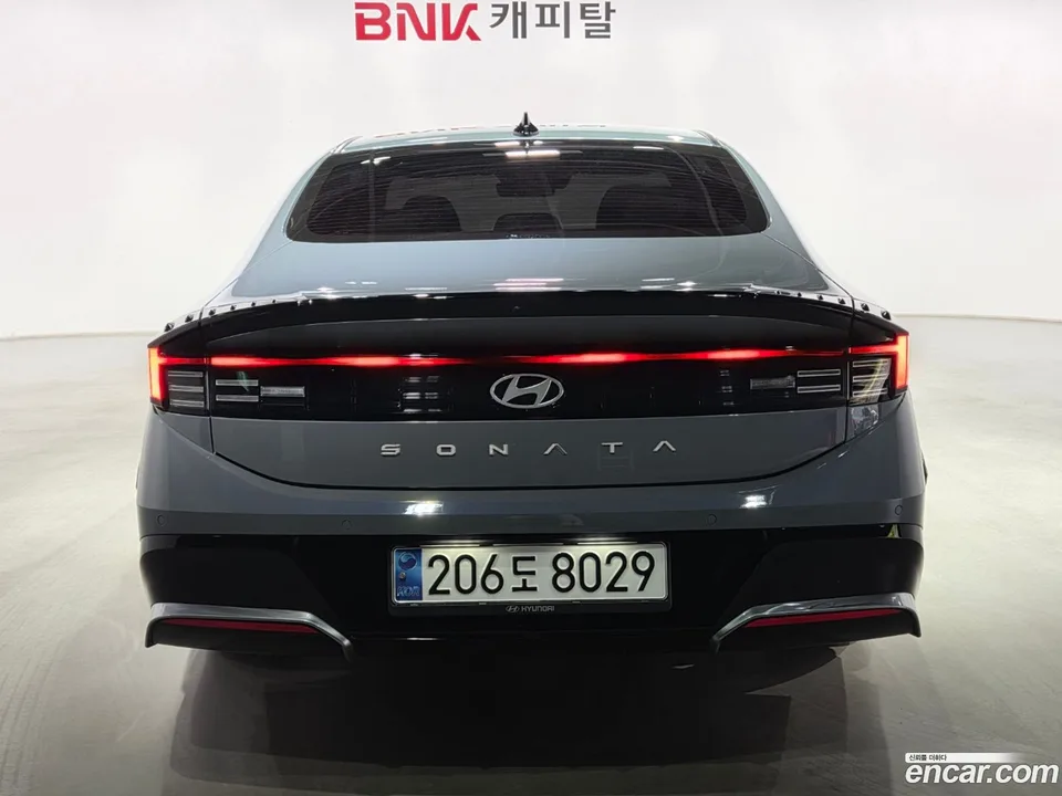 Hyundai Sonata The Edge 1.6 2023 — миниатюра 4