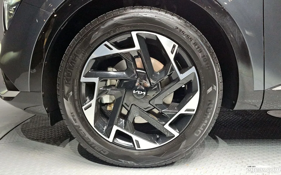 Kia Sportage 1.6 2WD 2023 — миниатюра 2