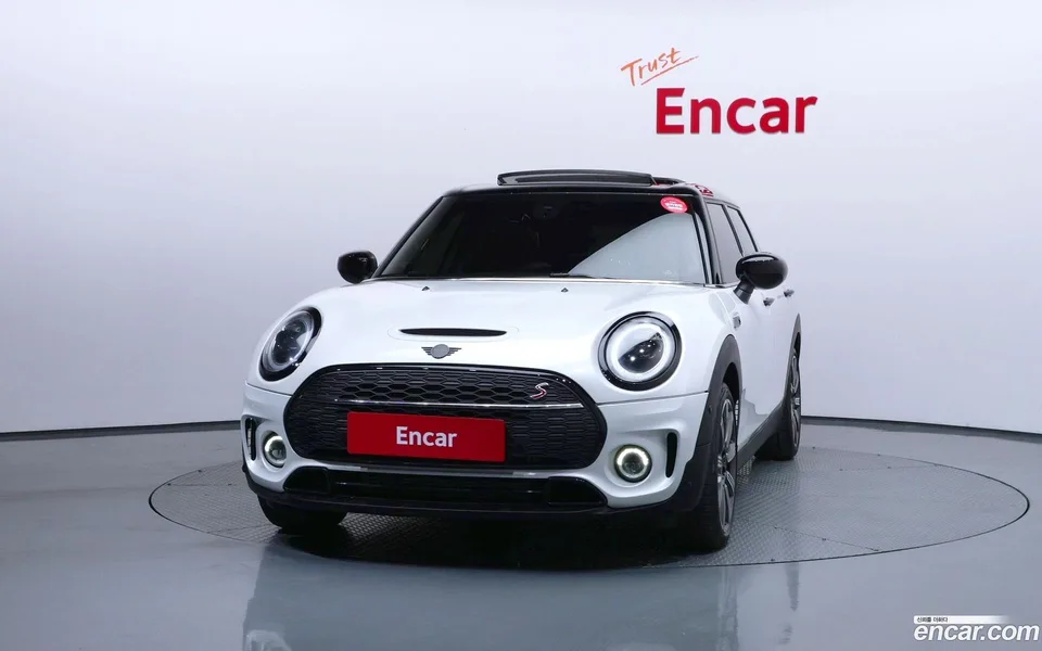 MINI Cooper S Clubman 2024 — миниатюра 3