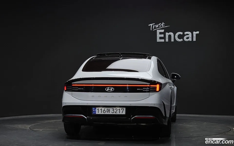Hyundai Sonata The Edge 2.0 2023 — миниатюра 4