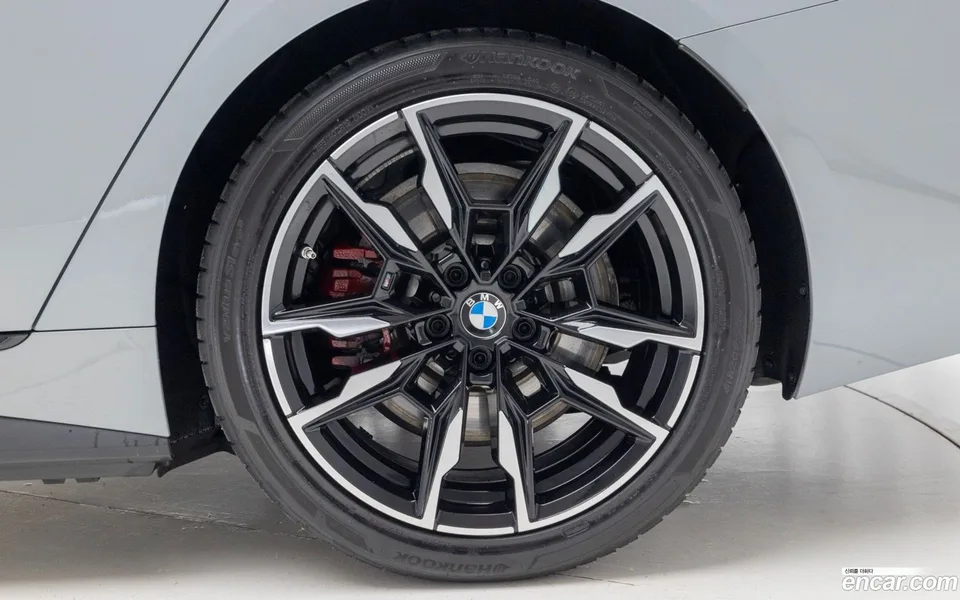 BMW i4 M50 2025 — миниатюра 2