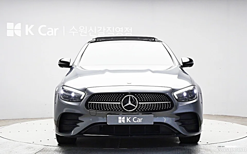 Mercedes-Benz E-Class E350 4MATIC AMG Line 2023 — миниатюра 3
