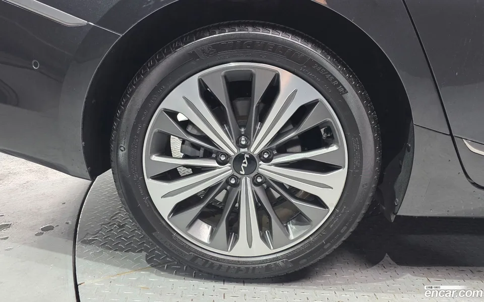 Kia K8 Hybrid 2023 — миниатюра 2