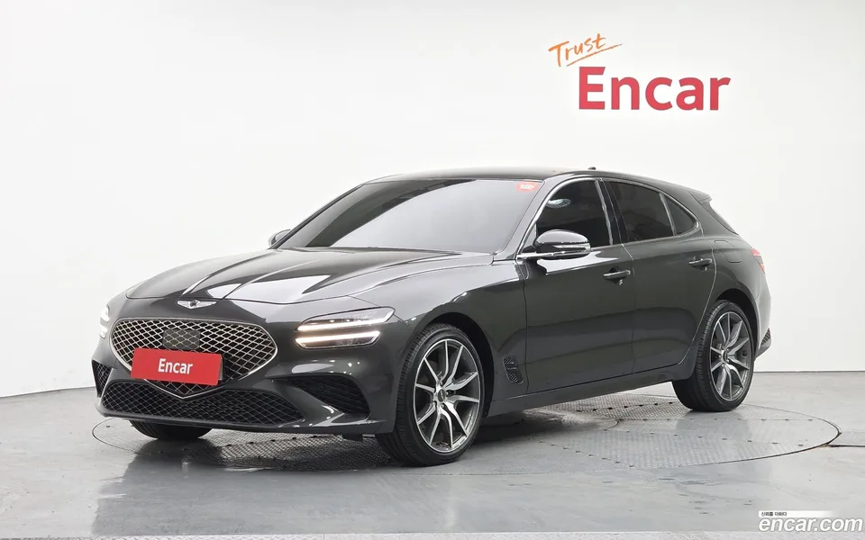 Genesis G70 Shooting Brake 2.0T 2WD 2022 — фото 1, купить с доставкой в Москву