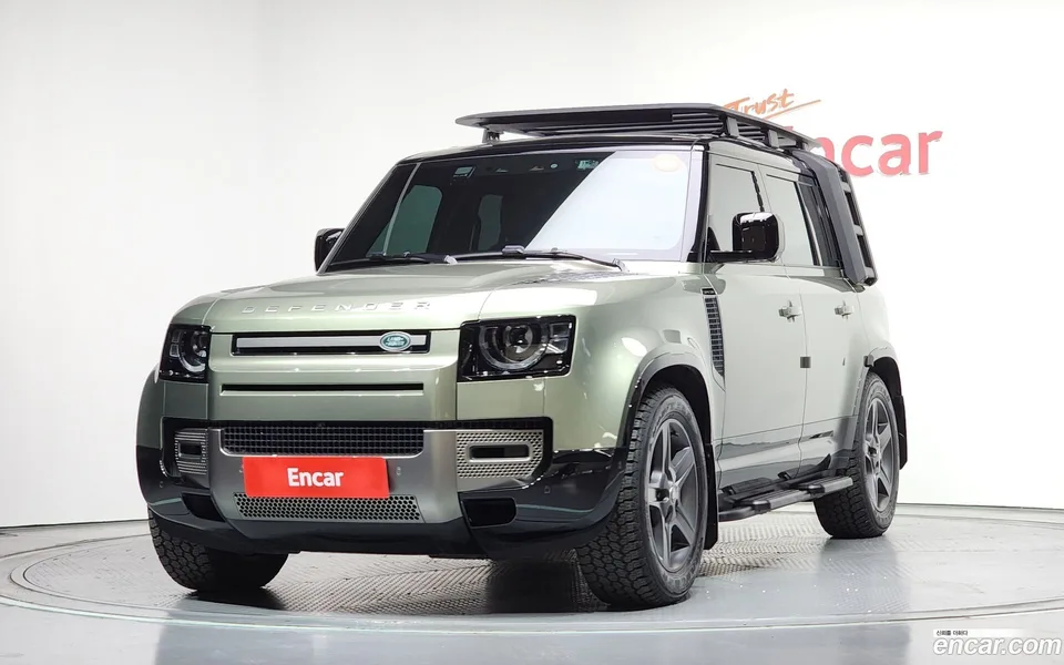 Land Rover Defender 110 D250 X- SE 2025 — фото 1, купить с доставкой в Москву