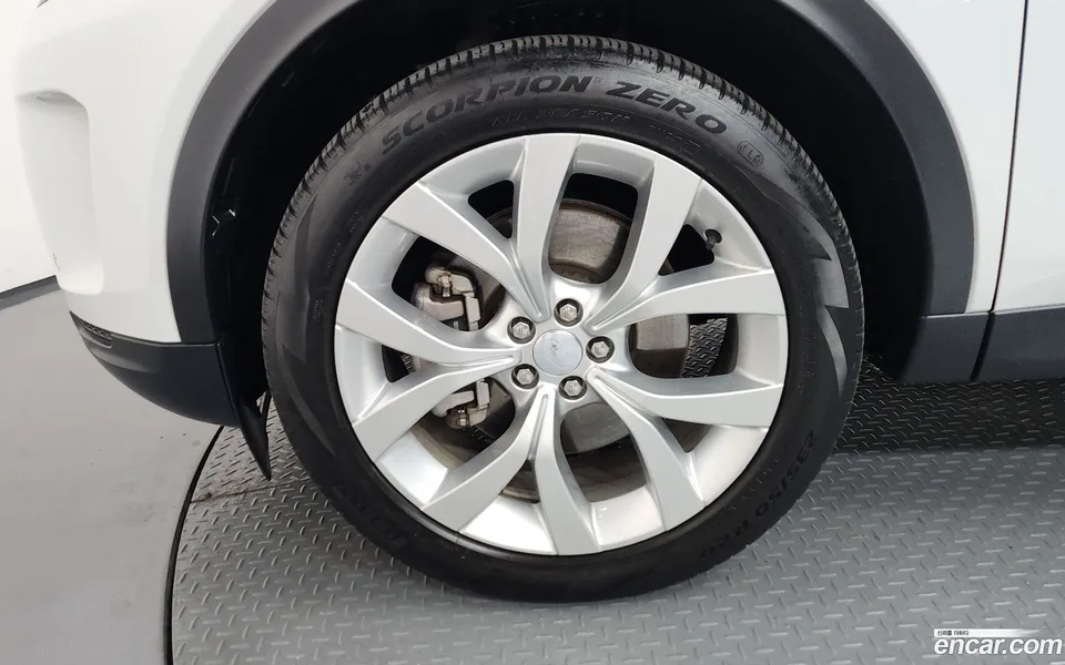 Land Rover Discovery Sport P250 SE 2022 — миниатюра 2