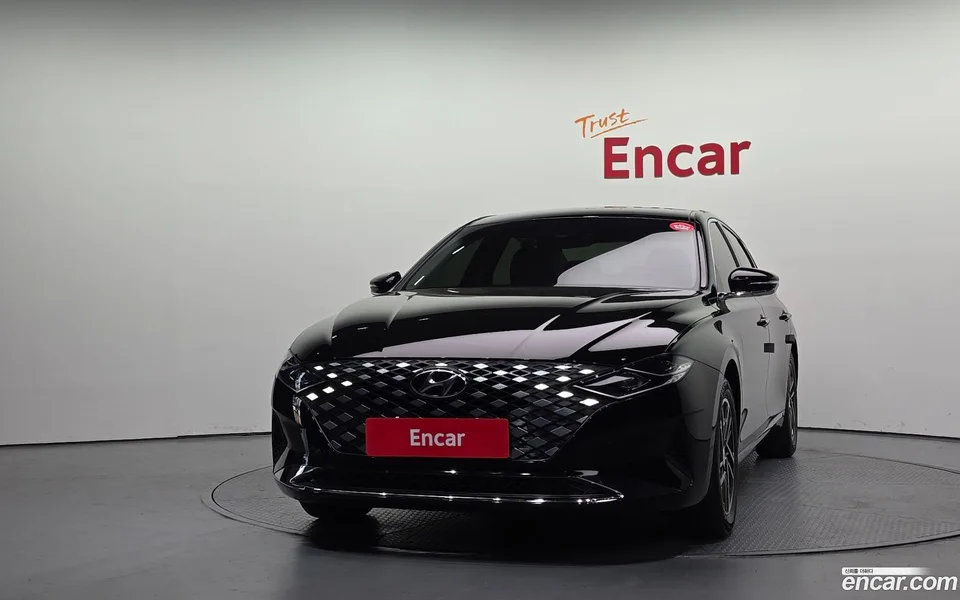 Hyundai Grandeur IG 3.0 LPi () 2022 — thumbnail 3
