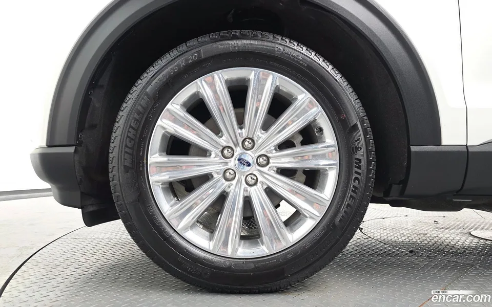Ford Explorer 2.3 4WD 2023 — миниатюра 2