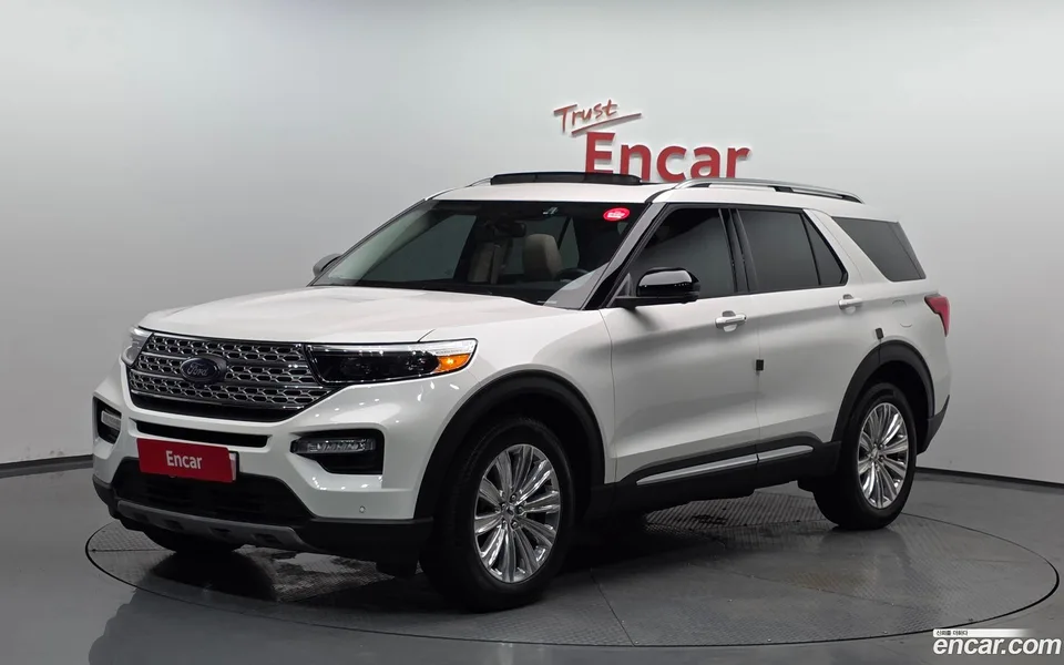 Ford Explorer 2.3 4WD 2023 — фото 1, купить с доставкой в Москву