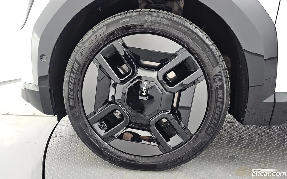 Kia EV9 4WD 2024 — миниатюра 2