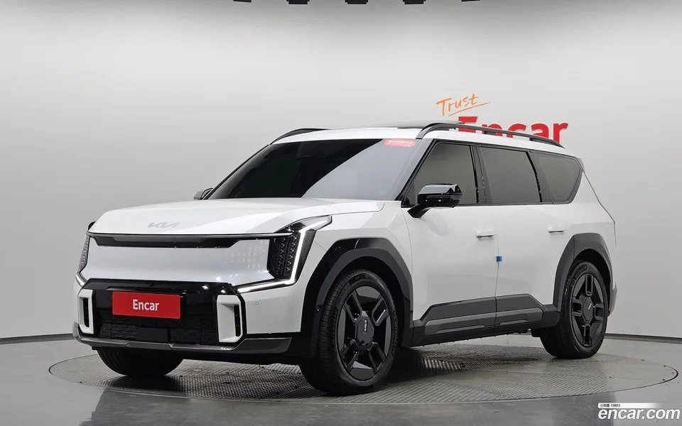 Kia EV9 4WD 2024 — фото 1, купить с доставкой в Москву