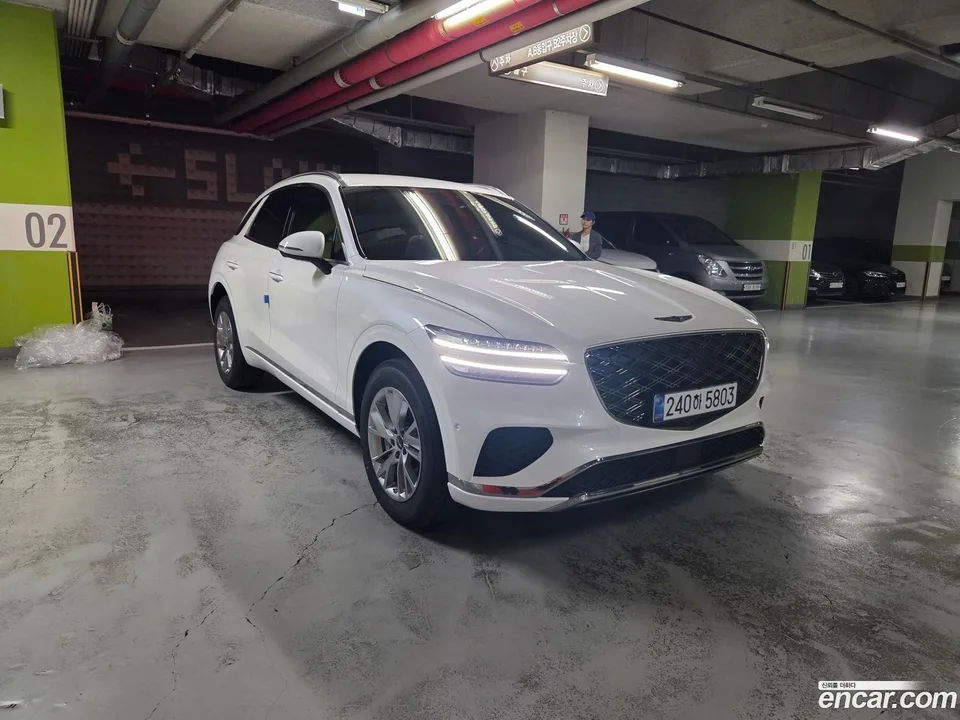 Genesis GV70 2.5T 2WD 2026 — thumbnail 3