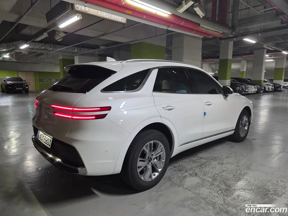 Genesis GV70 2.5T 2WD 2026 — thumbnail 4
