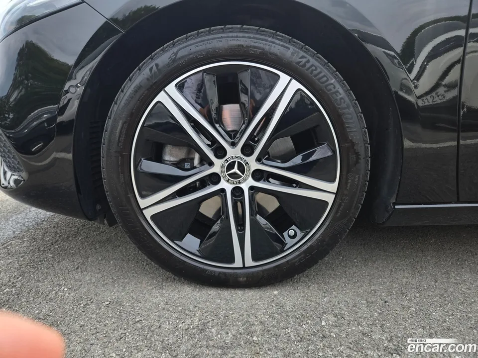 Mercedes-Benz A-Class A220 2024 — миниатюра 5