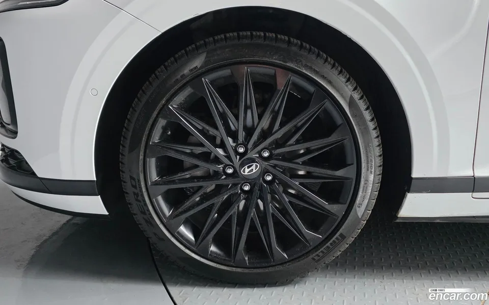 Hyundai Grandeur 2.5 2WD 2023 — миниатюра 2