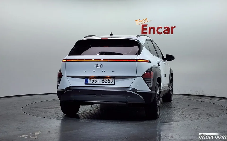 Hyundai Kona Hybrid 2023 — миниатюра 4